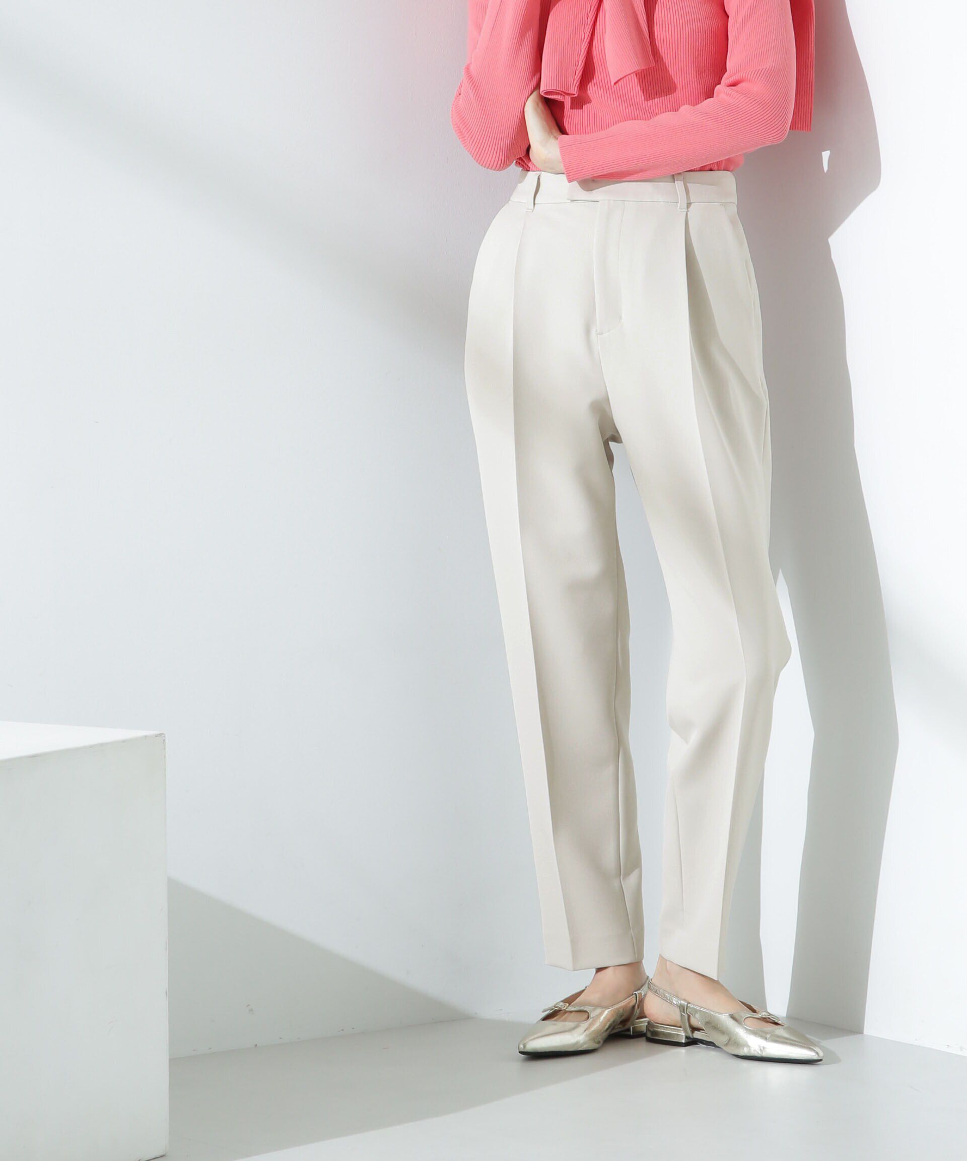 nano･universe「デイリーファンクション タックテーパードパンツ(セットアップ可)」|チノ|