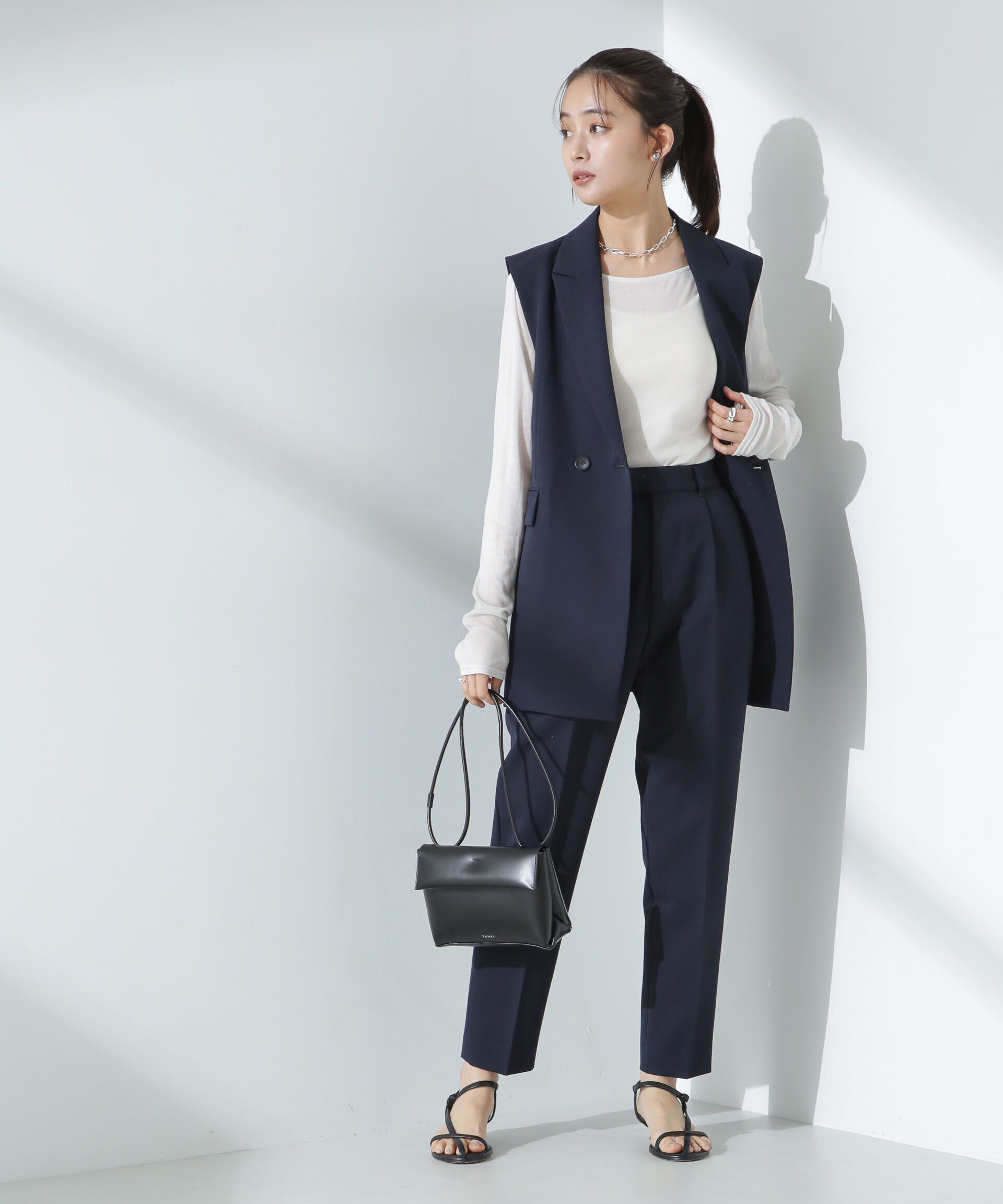 nano･universe「デイリーファンクション タックテーパードパンツ(セットアップ可)」|チノ|