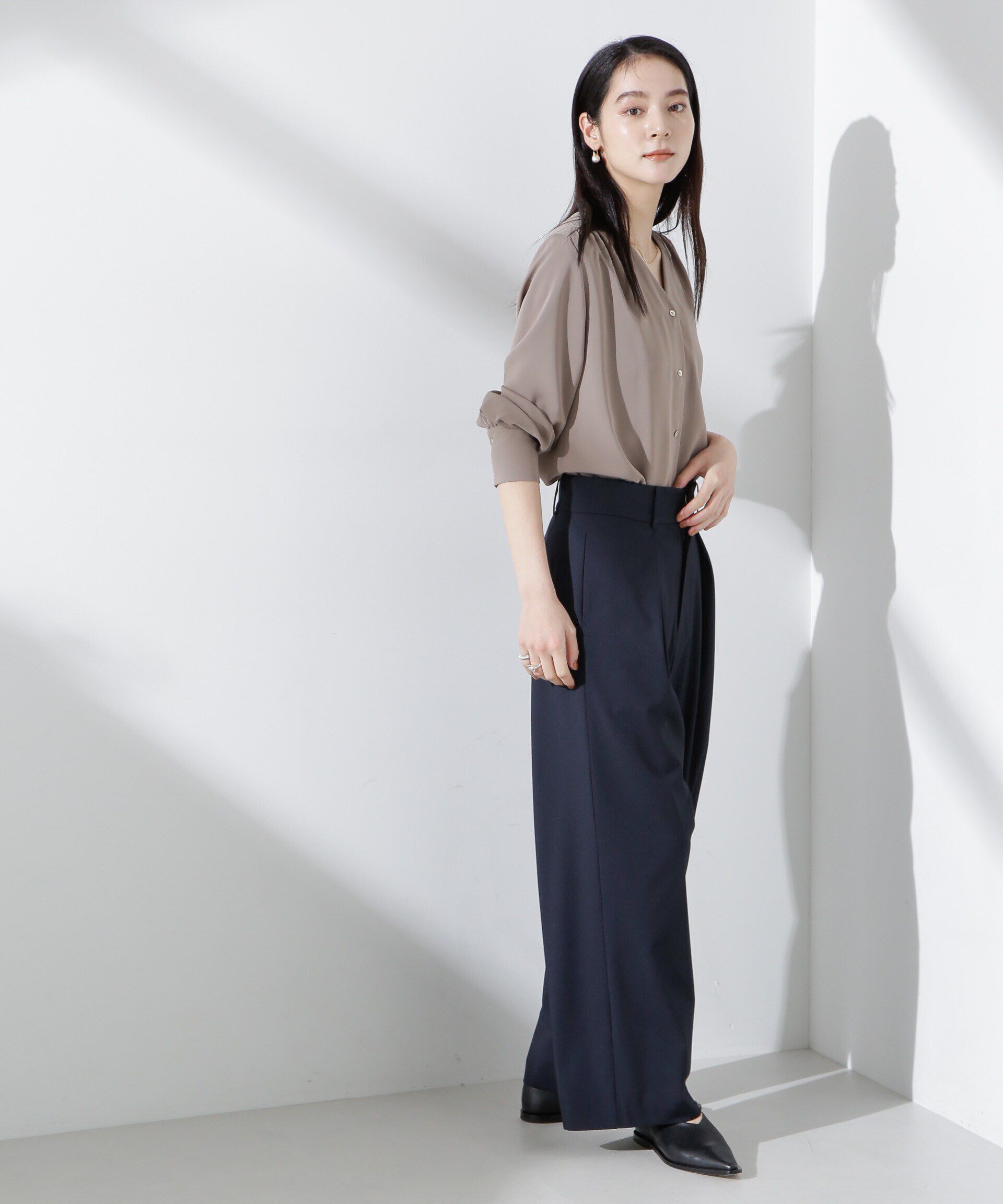 nano･universe「トロストレッチレイヤードタックワイドパンツ（セットアップ可）」|チノ|