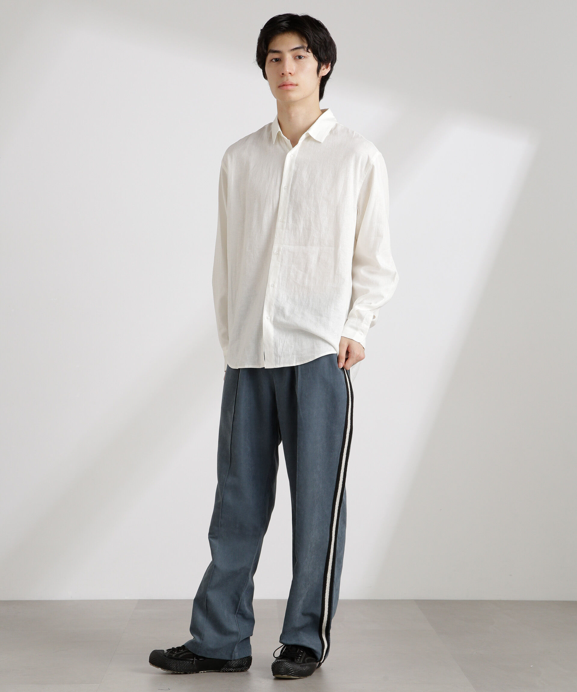 nano･universe「アンチスメルリネン レギュラーカラーシャツ 長袖」|シャツ・ブラウス|