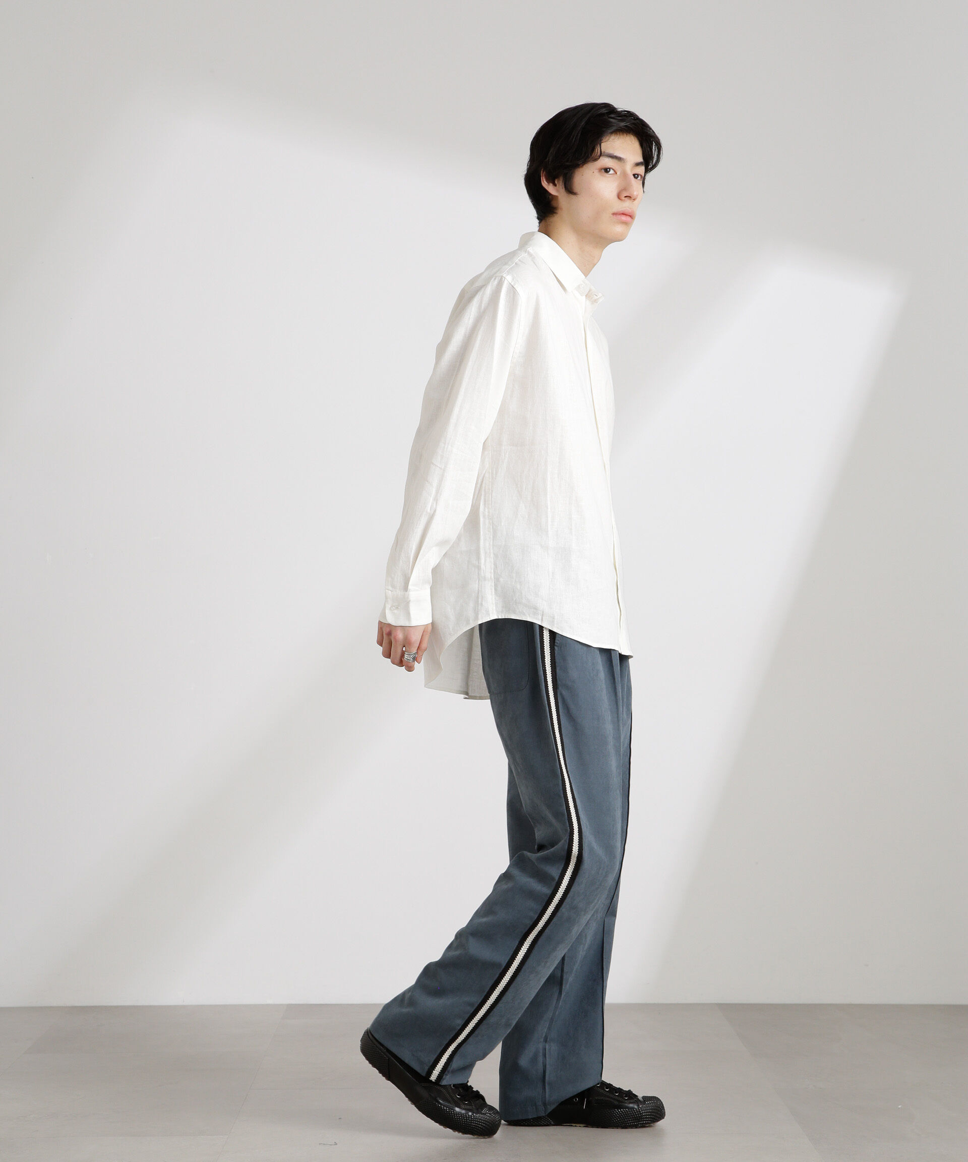 nano･universe「アンチスメルリネン レギュラーカラーシャツ 長袖」|シャツ・ブラウス|