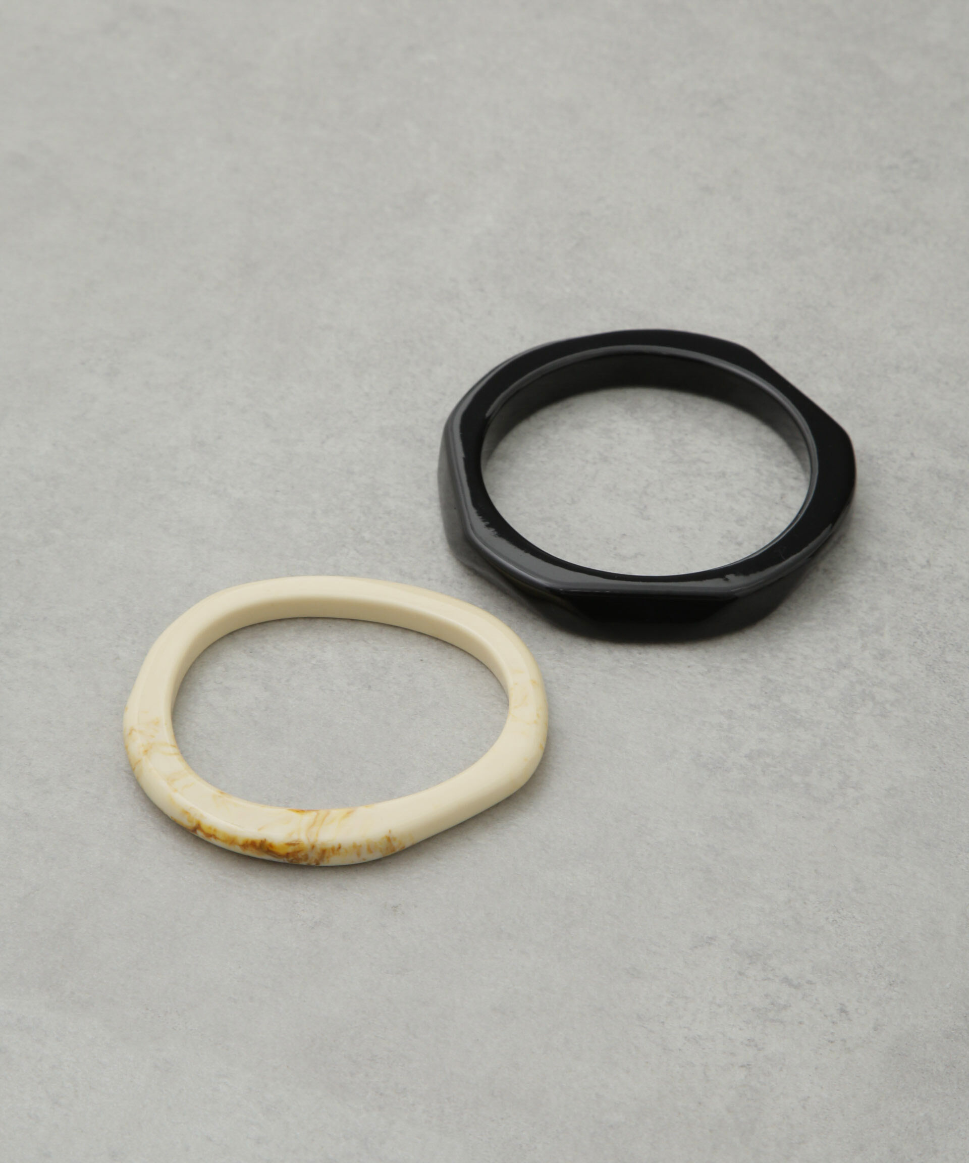 nano･universe「バイカラーコンビバングルセット」|ブレスレット・バングル|