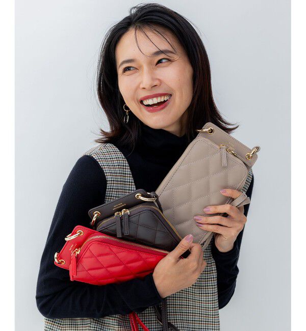 23区「【新色追加】キルティング スマホ ポシェット」|ショルダー・メッセンジャー|レッド系