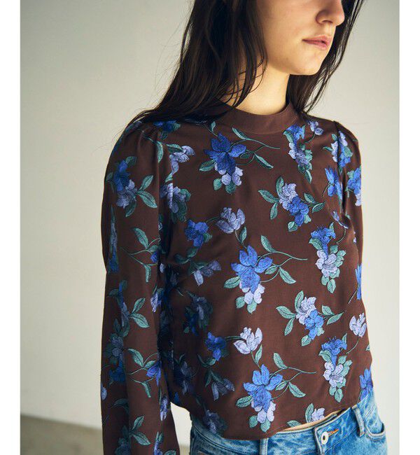 GRACE CONTINENTAL「フラワー刺繍ショートトップ」|シャツ・ブラウス|