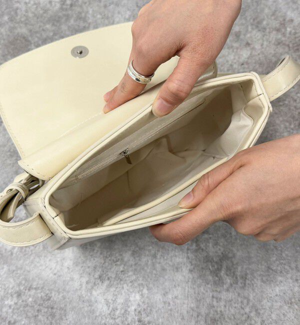 fredy emue「フラップラウンドワンショルバッグ」|ショルダー・メッセンジャー|