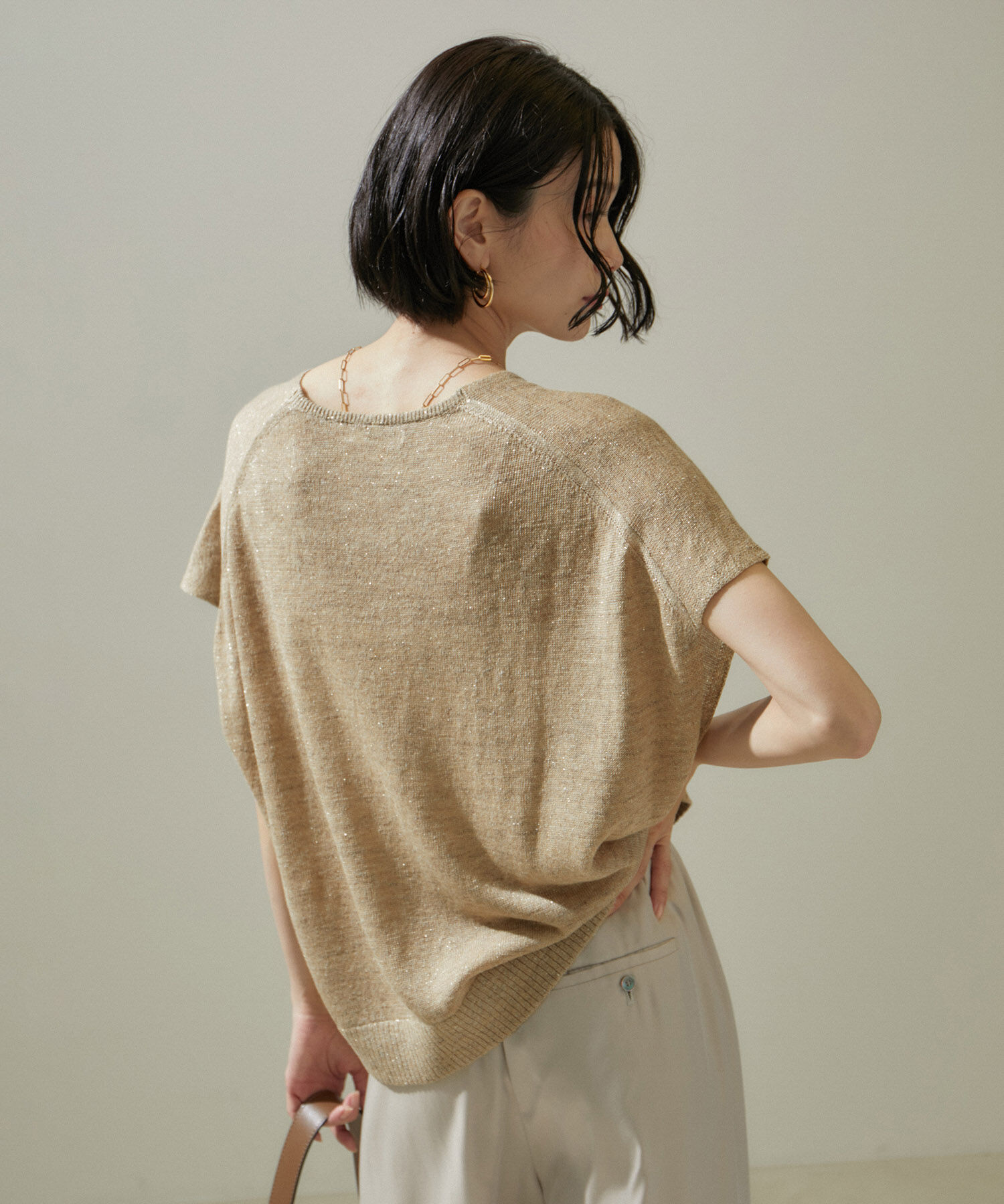 SALON adam et rope'「スパークルリネンラメフレンチスリーブVネックプルオーバー」|ニット・セーター|