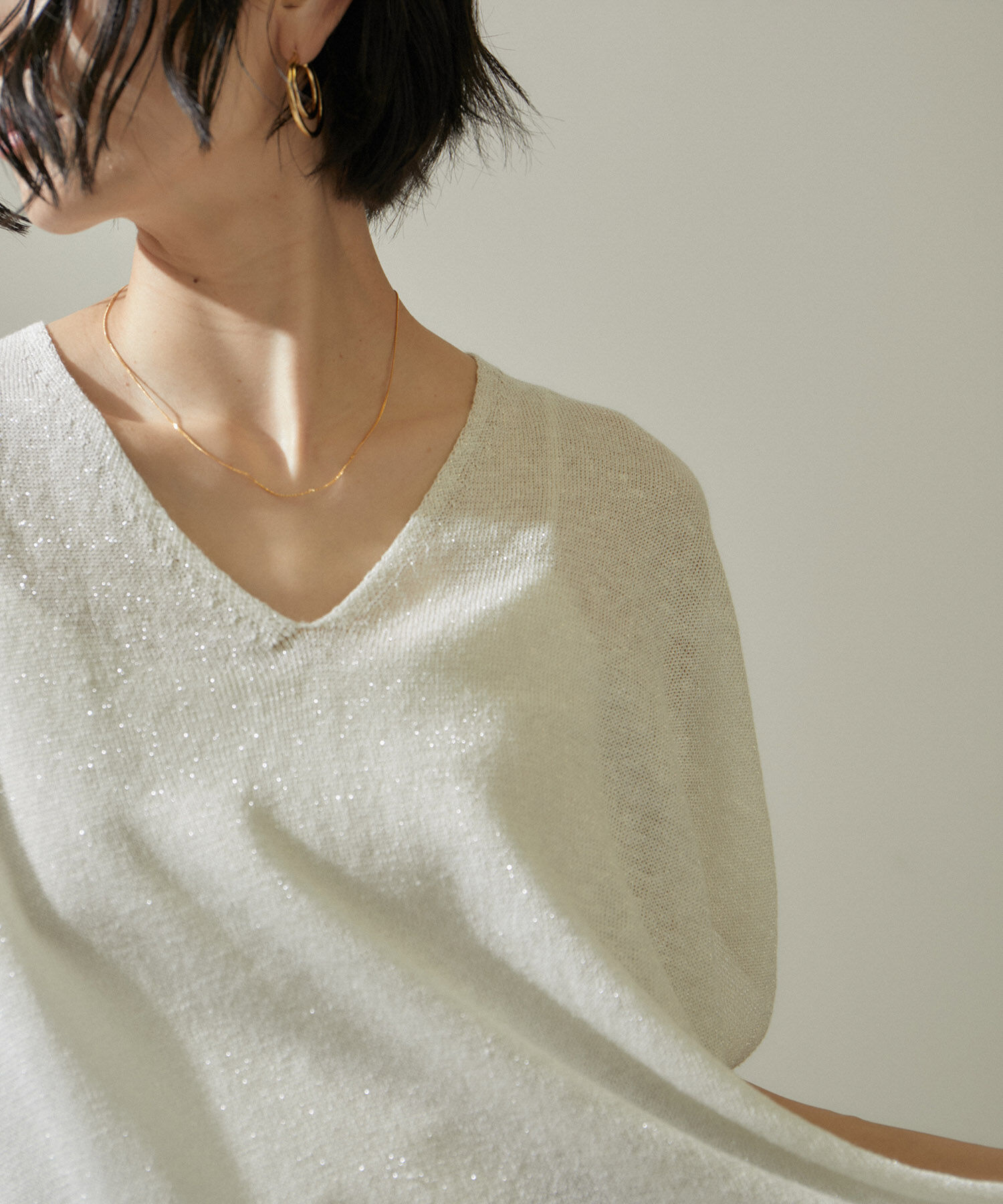 SALON adam et rope'「スパークルリネンラメフレンチスリーブVネックプルオーバー」|ニット・セーター|