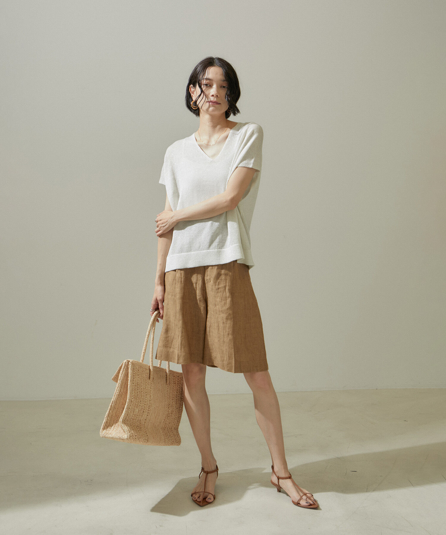 SALON adam et rope'「スパークルリネンラメフレンチスリーブVネックプルオーバー」|ニット・セーター|