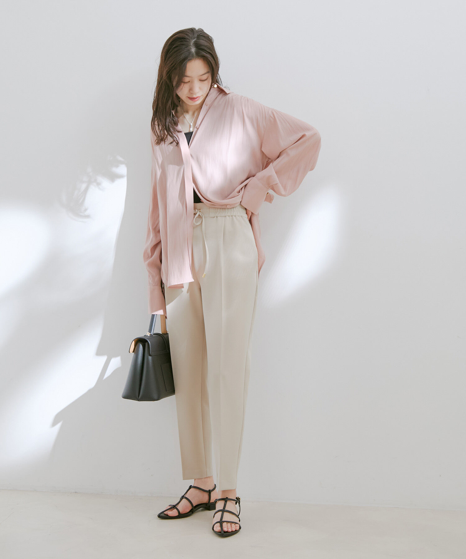 Juze「ボーンアンクルストラップフラットサンダル」|サンダル|