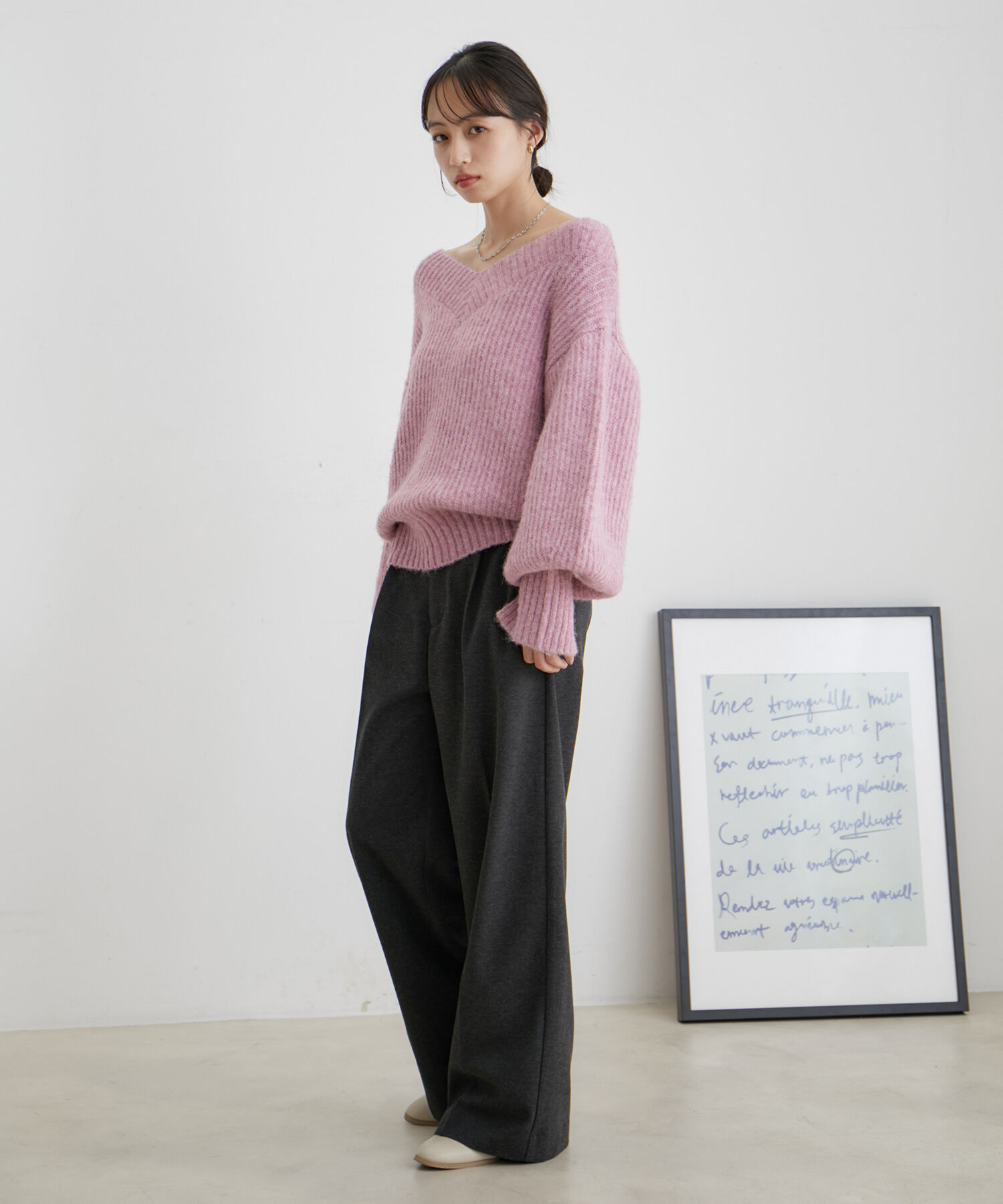 VIS「【2WAY】オフショルダーにもなるVネックニット」|ニット・セーター|