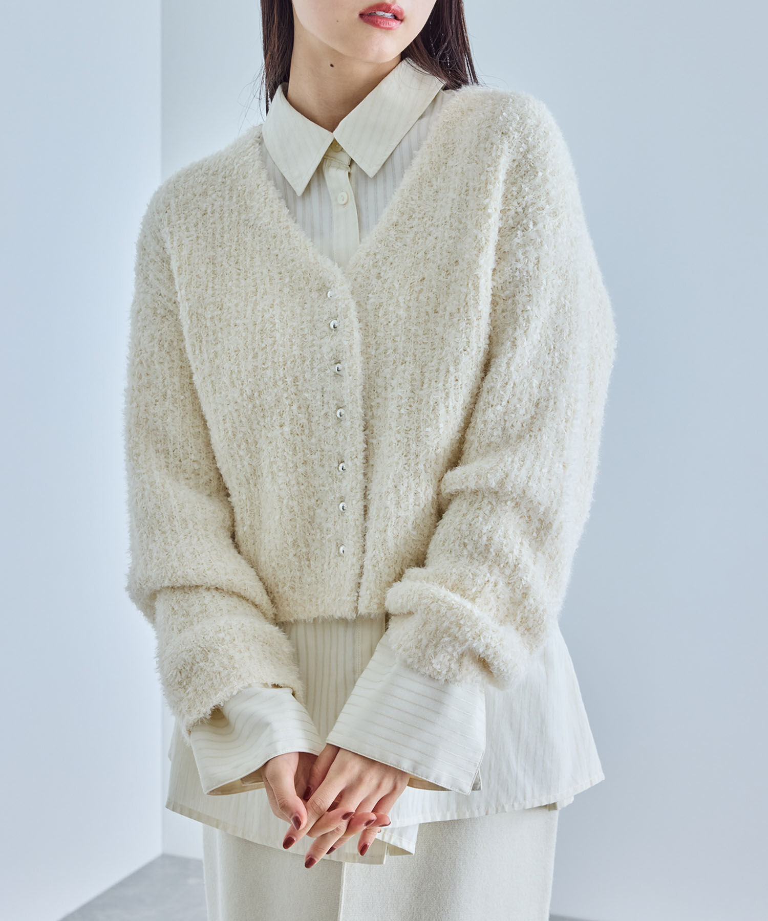 VIS「フェザーリボンヤーン多釦カーディガン」|カーディガン|