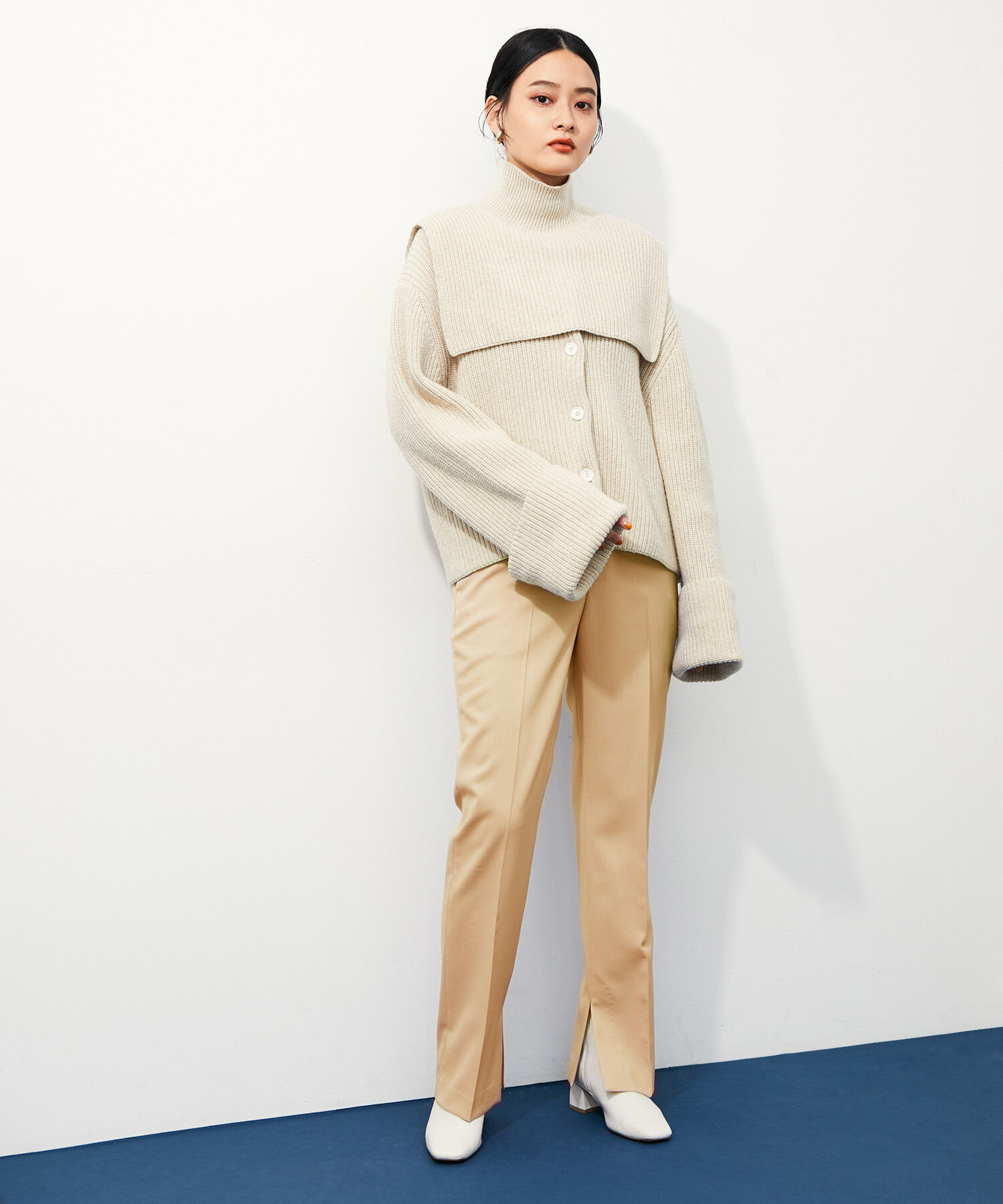 ADAM ET ROPE'「《SETアイテム》インサイドスリットスラックス」|スラックス|