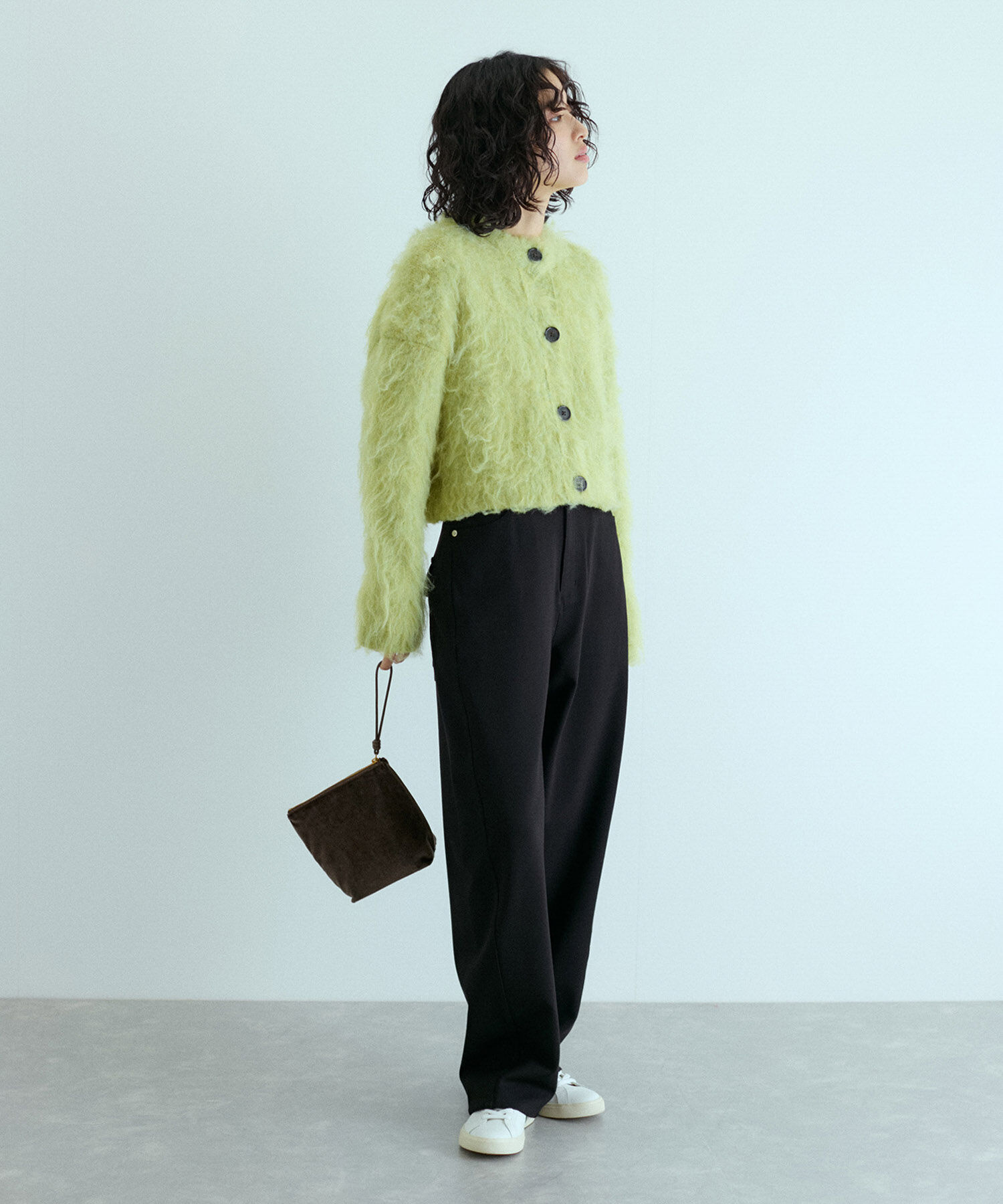 ADAM ET ROPE'「ハイストレッチカルゼパンツ」|チノ|