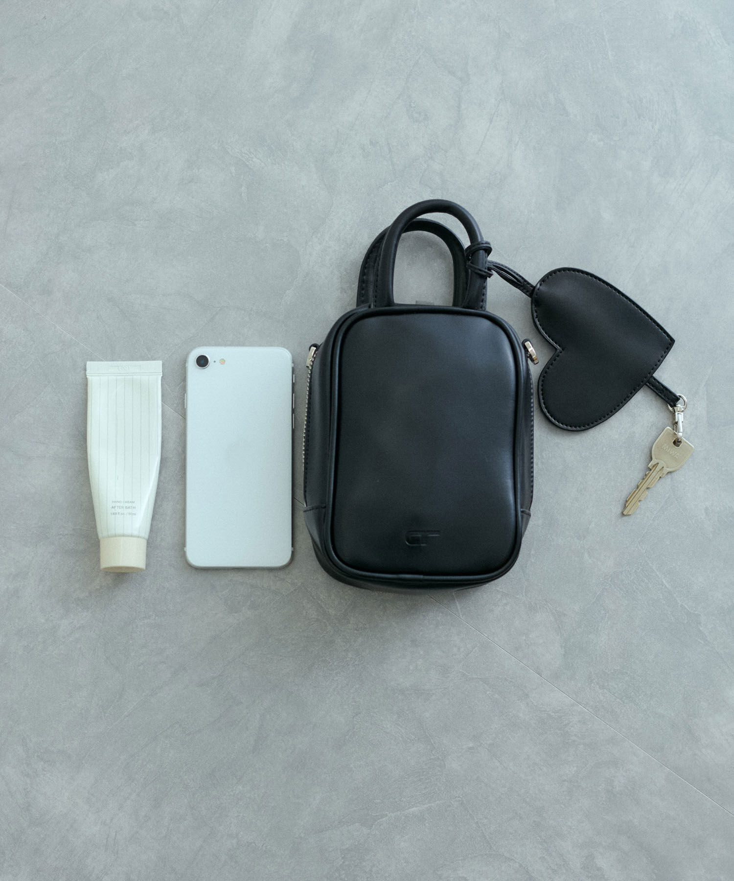 ADAM ET ROPE'「【サステナブル】スマホマルチミニショルダーバッグ」|ショルダー・メッセンジャー|