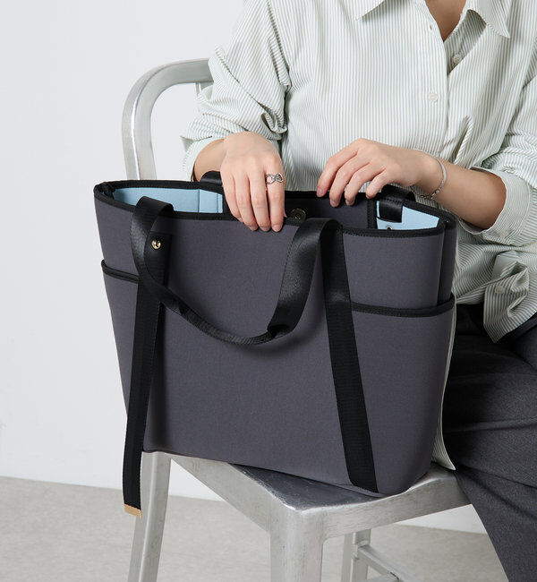  「《新色登場》【PC収納/A4対応/軽量】ウェットダブルポケットトートバッグ」|トートバッグ|