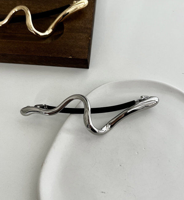  「〈GOLDY/ゴールディ〉カーブラインスリムバレッタ」|リング|シルバー