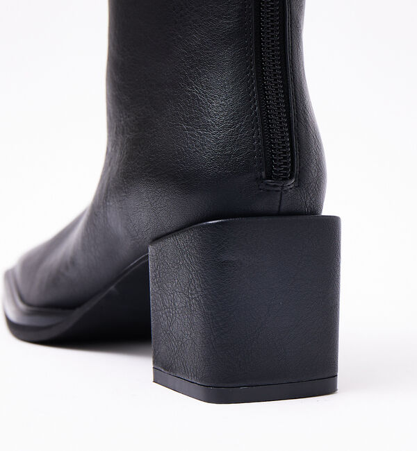 AU BANNISTER「【WEB限定】アシンメトリースクエアトゥショートブーツ」|ショートブーツ|
