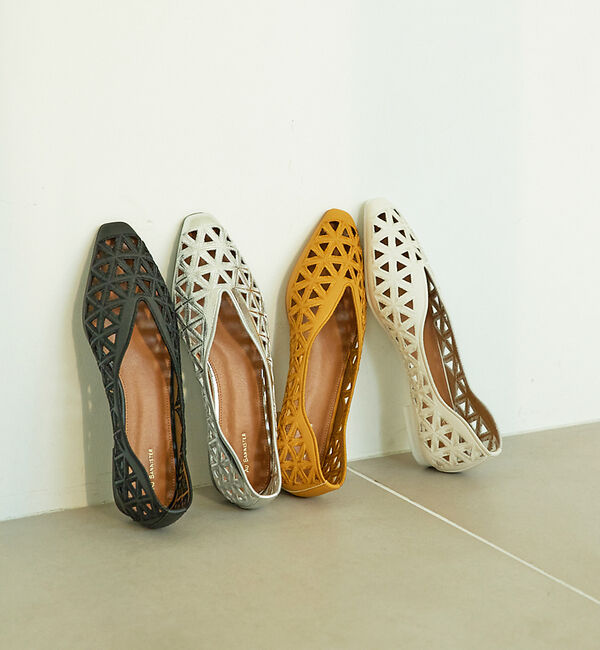 AU BANNISTER「【40周年】【Vibram/ヴィブラムソール】フラットパンプス」|パンプス|