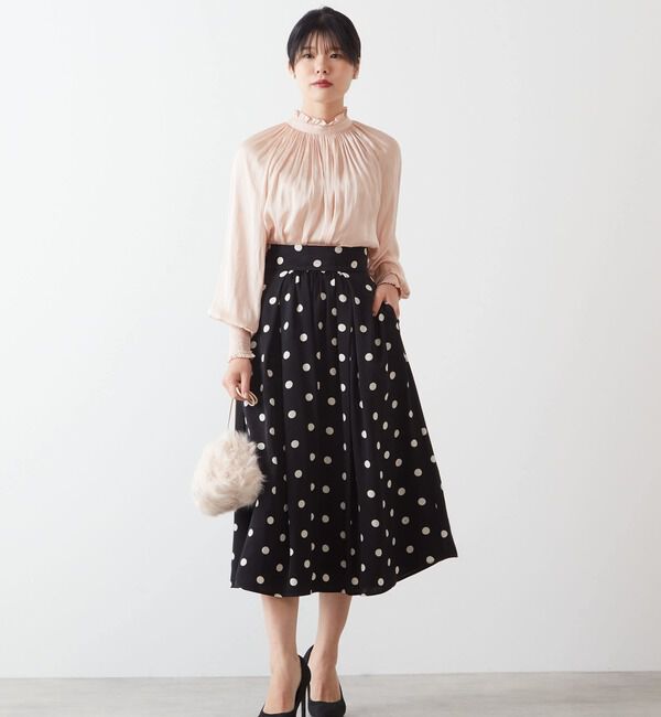 TIARA「《定番》ヴィンテージサテン2WAYフリルネックブラウス」|シャツ・ブラウス|