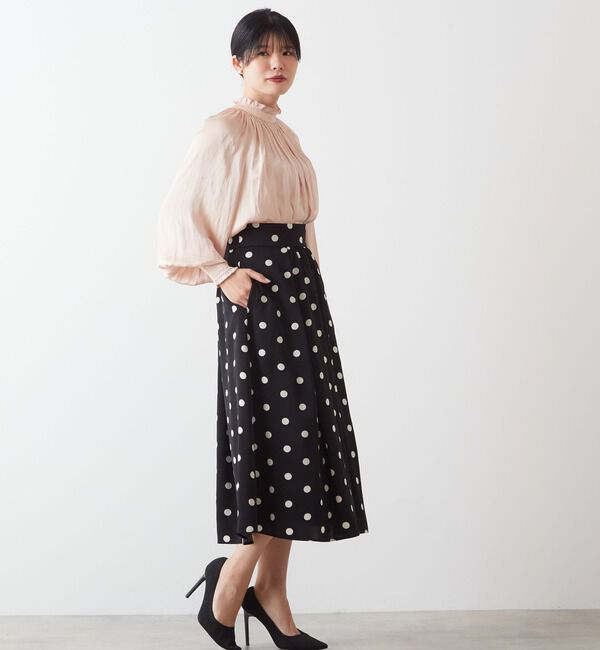 TIARA「《定番》ヴィンテージサテン2WAYフリルネックブラウス」|シャツ・ブラウス|