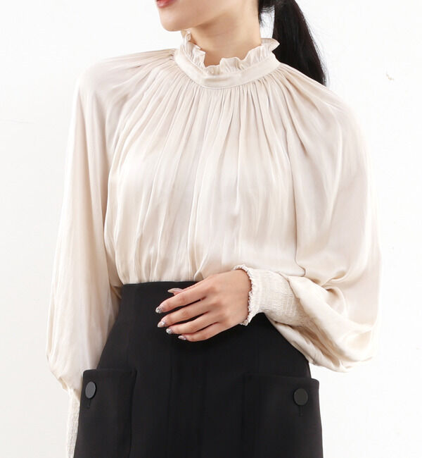 TIARA「《定番》2wayフリルネックギャザーブラウス」|シャツ・ブラウス|アイボリー