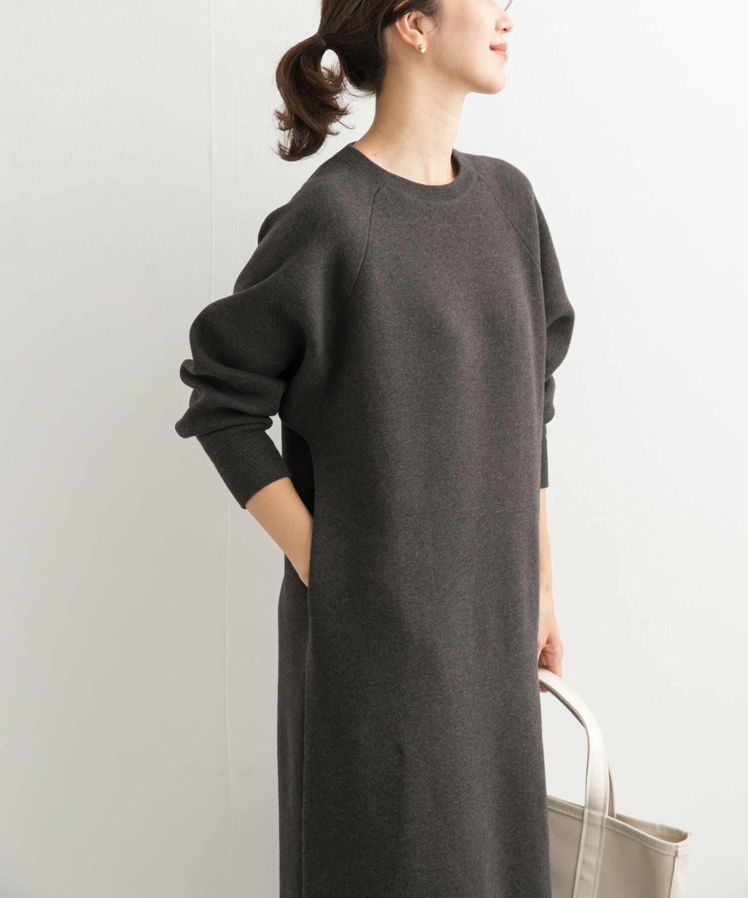 URBAN RESEARCH DOORS「スウェットライクニットワンピース」|ワンピース|チャコールグレー