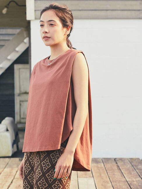 earth music&ecology「袖奥タックカットプルオーバー」|Tシャツ・カットソー|ブリックレッド