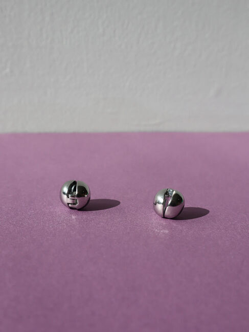  「ラウンドメタルマグネットイヤリング」|その他|シルバー