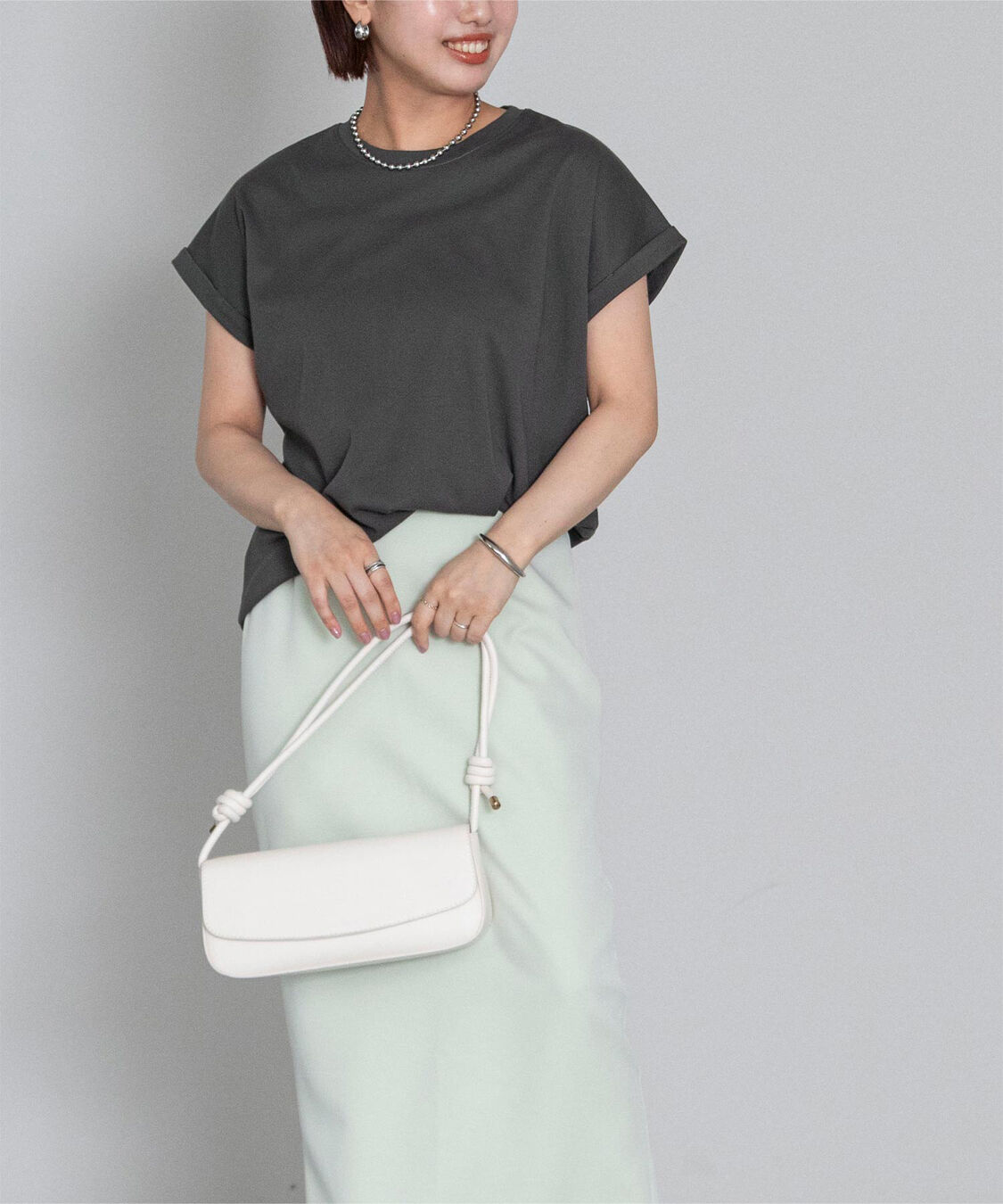 ur's「汗染み防止ダブルカフスTシャツ」|Tシャツ・カットソー|チャコール