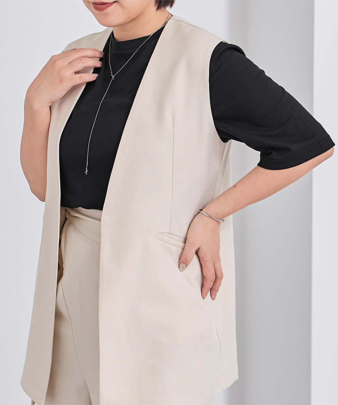 ur's「汗染み防止クロップドTシャツ」|Tシャツ・カットソー|