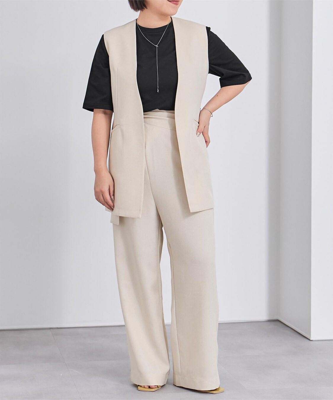 ur's「汗染み防止クロップドTシャツ」|Tシャツ・カットソー|