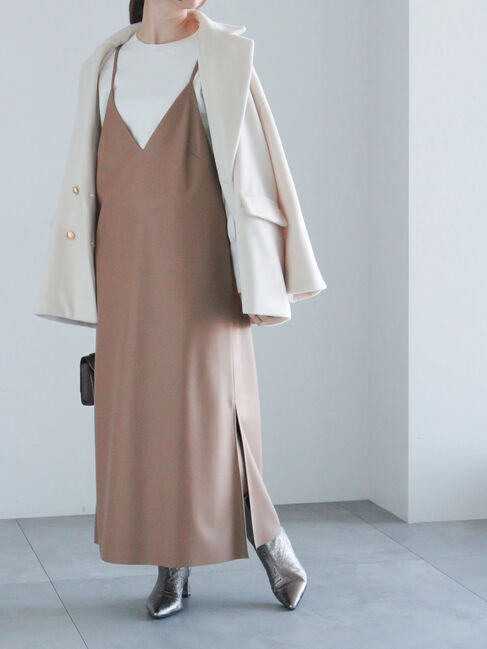 Te chichi「フェイクレザーキャミワンピース」|ワンピース|ベージュ