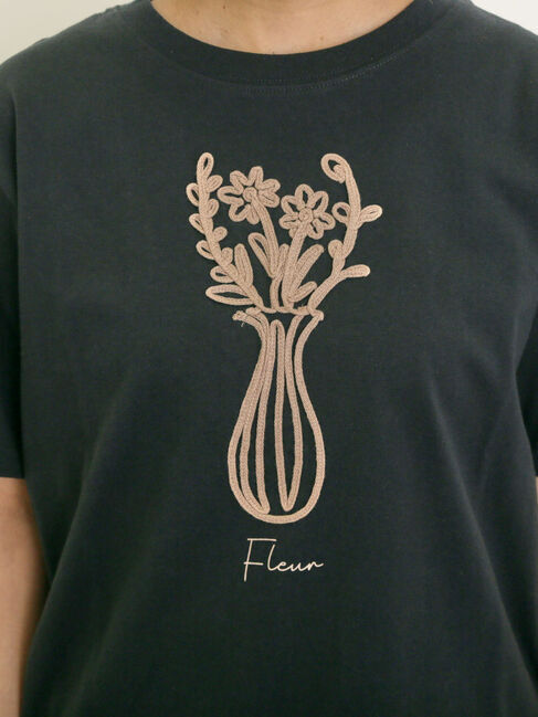 Samansa Mos2「花瓶柄コード刺繍Tシャツ」|Tシャツ・カットソー|