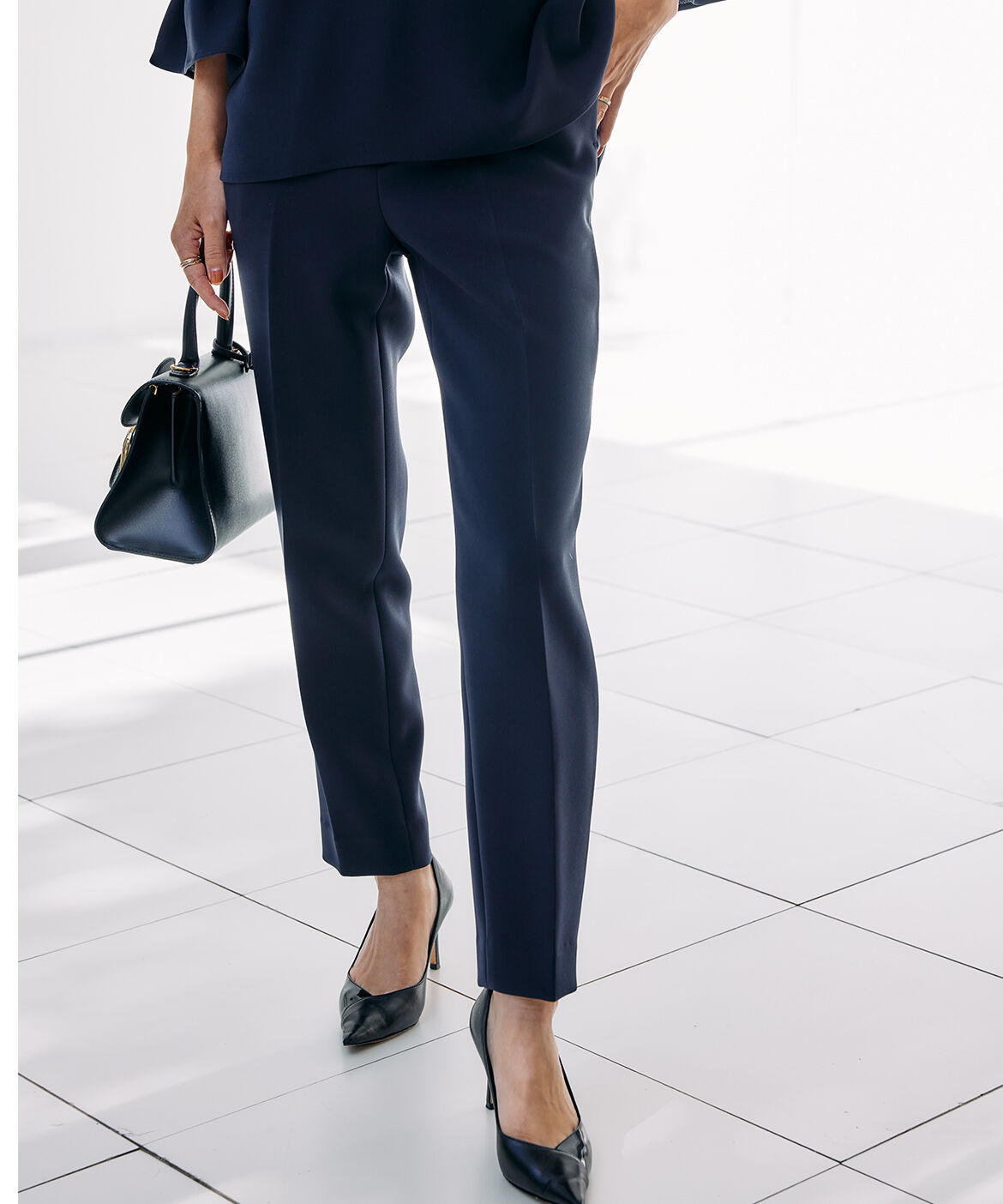 Maglie le cassetto「《M Maglie le cassetto&times;吉田理紗》美脚ストレートパンツ」|スラックス|