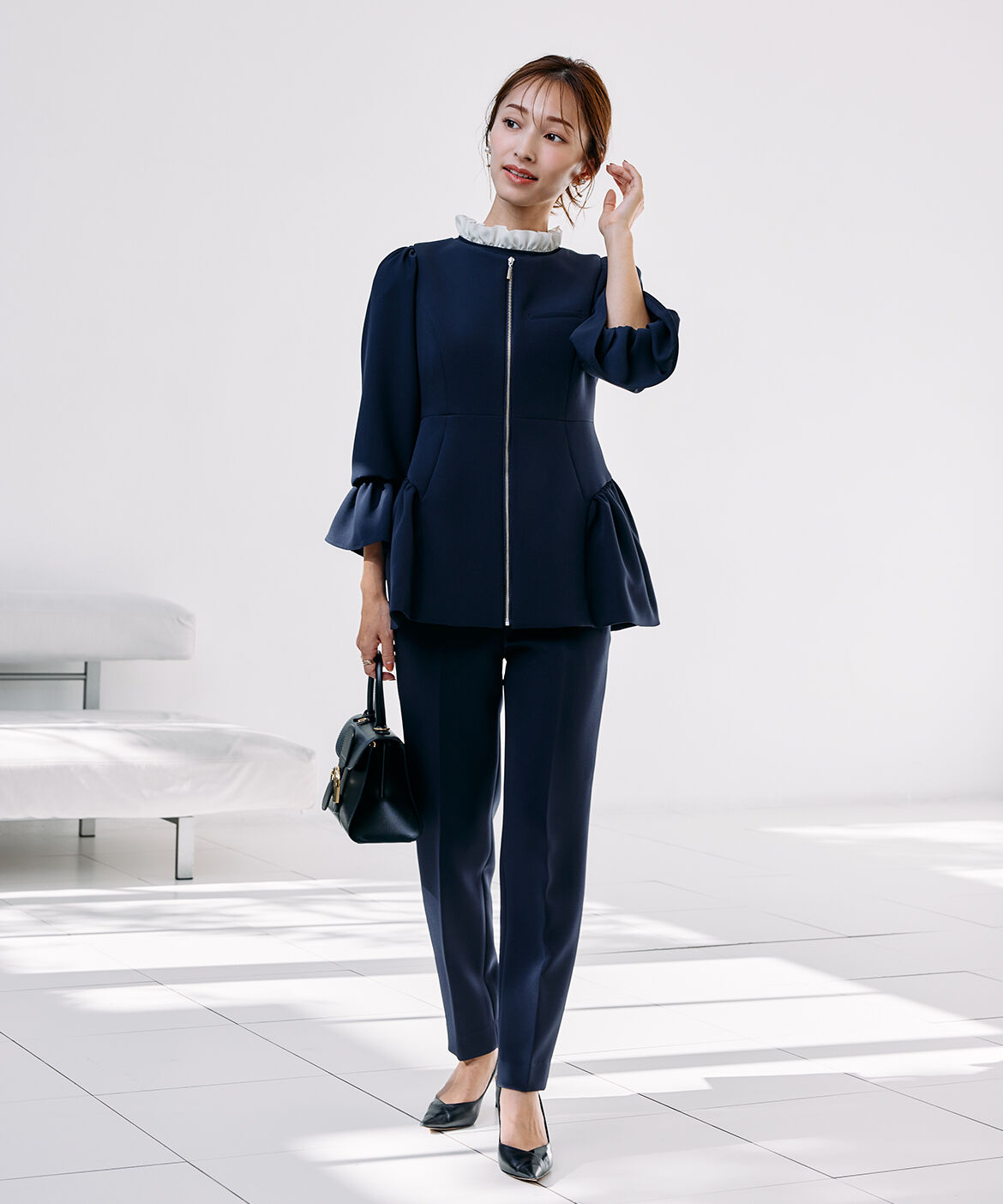 Maglie le cassetto「《M Maglie le cassetto&times;吉田理紗》美脚ストレートパンツ」|スラックス|