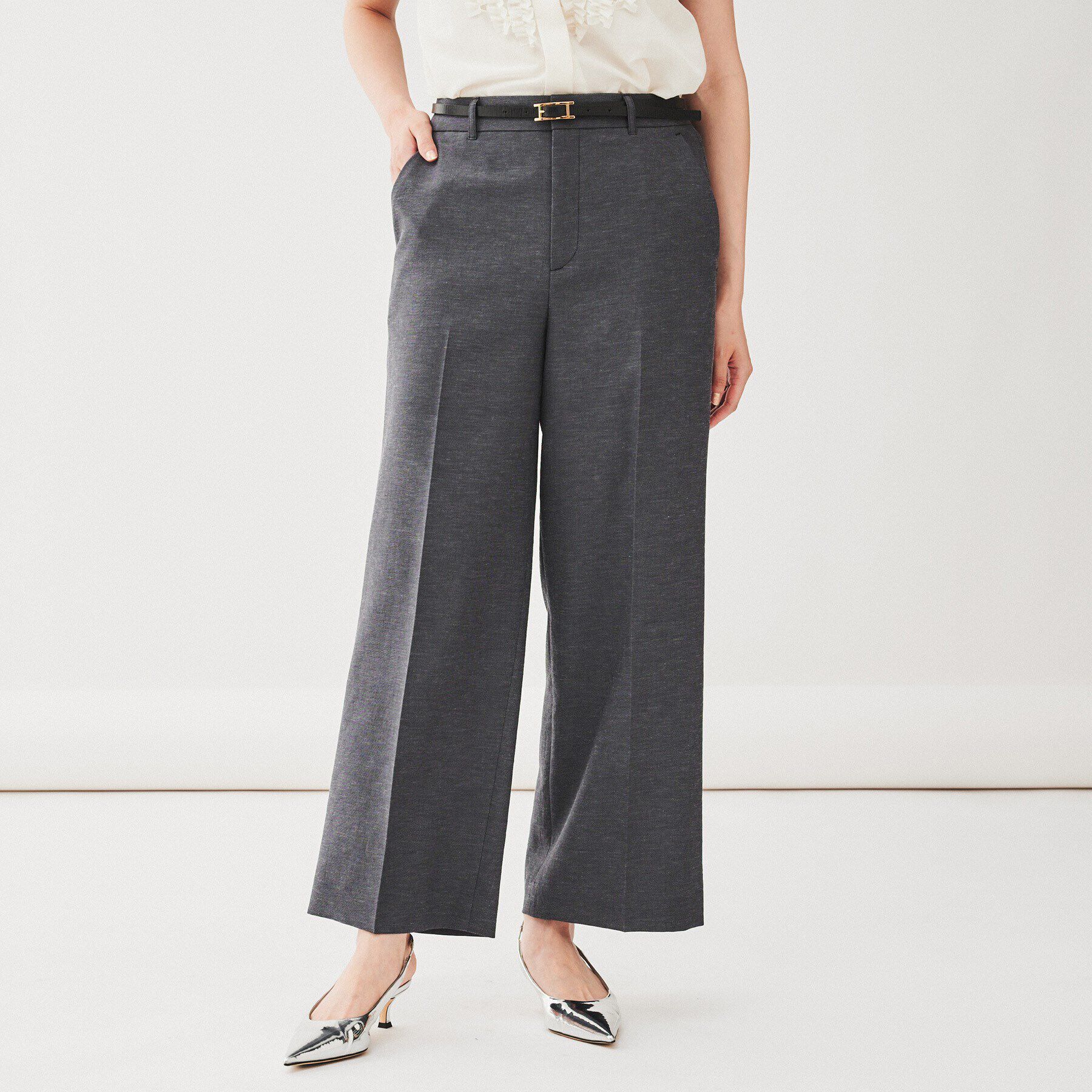 UNTITLED「【薄地／ストレッチ】ベーシックシルエット　ドライタッチワイドパンツ」|その他|グレイッシュブルー(