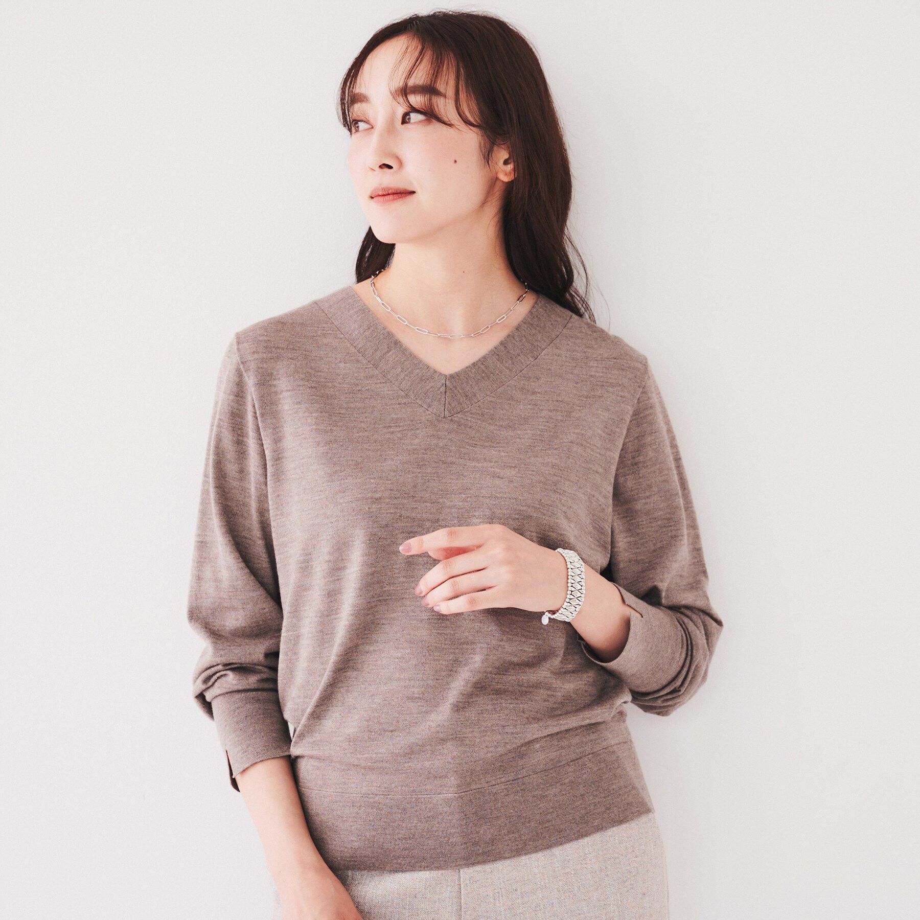 UNTITLED「【アンサンブル可能/洗える】シルクウールカシミヤ Vネックニット」|ニット・セーター|