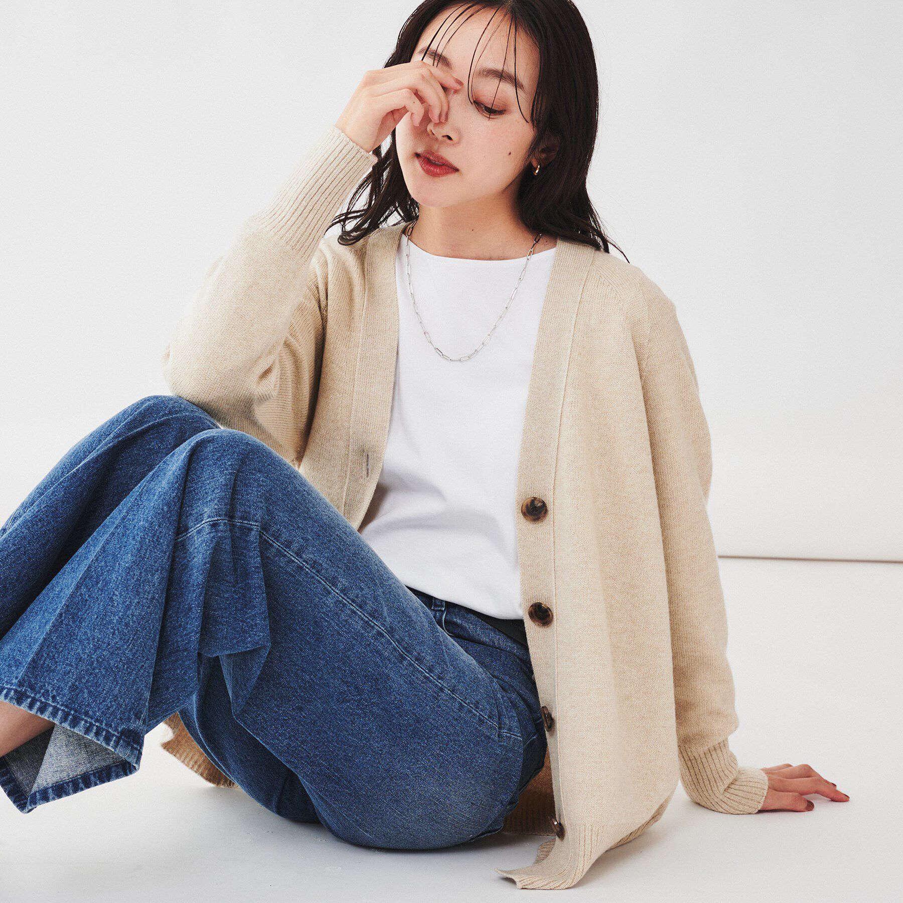 UNTITLED「ウールシルクカシミヤミックス Vネックカーディガン」|カーディガン|ベージュ(052)