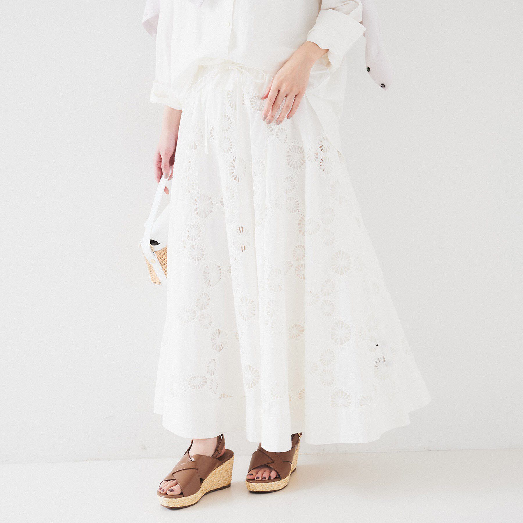 UNTITLED「【トレンド／刺繍レース】サークルモチーフ コットンスカート」|スカート|