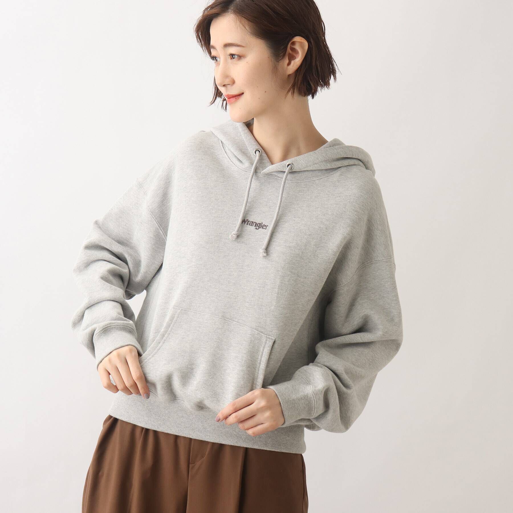 grove「【Wrangler（ラングラー）別注】オーバーサイズで旬なデザイン。裏毛フードプルオーバー」|パーカー|グレー(012)