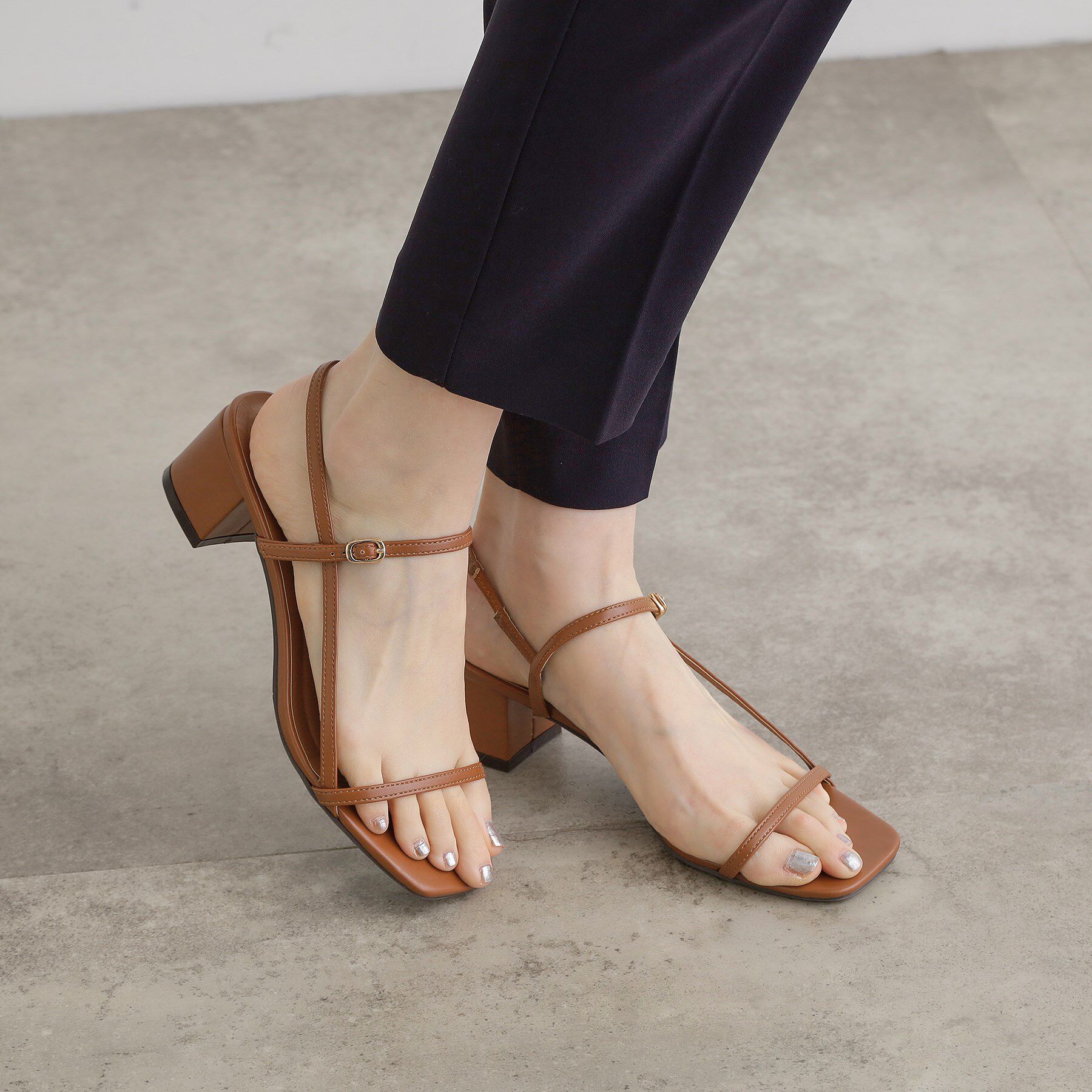 grove「【細めのストラップでトレンド感◎】スリムストリングヒールサンダル」|サンダル|