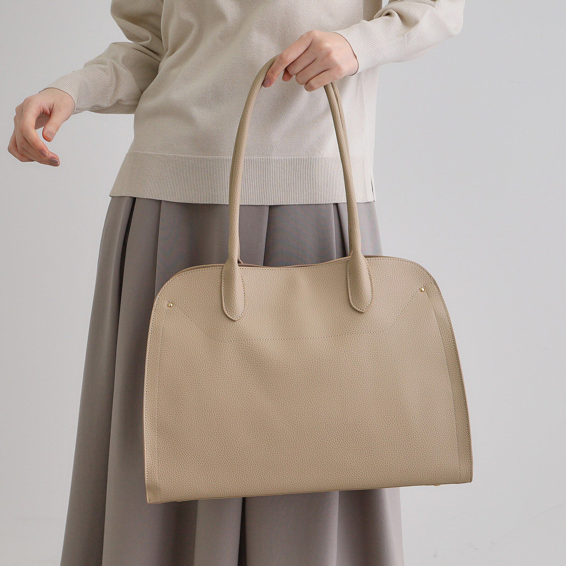 grove「【A4】【トレンドのボストン型】ラウンド機能トート」|トートバッグ|グレージュ(050)