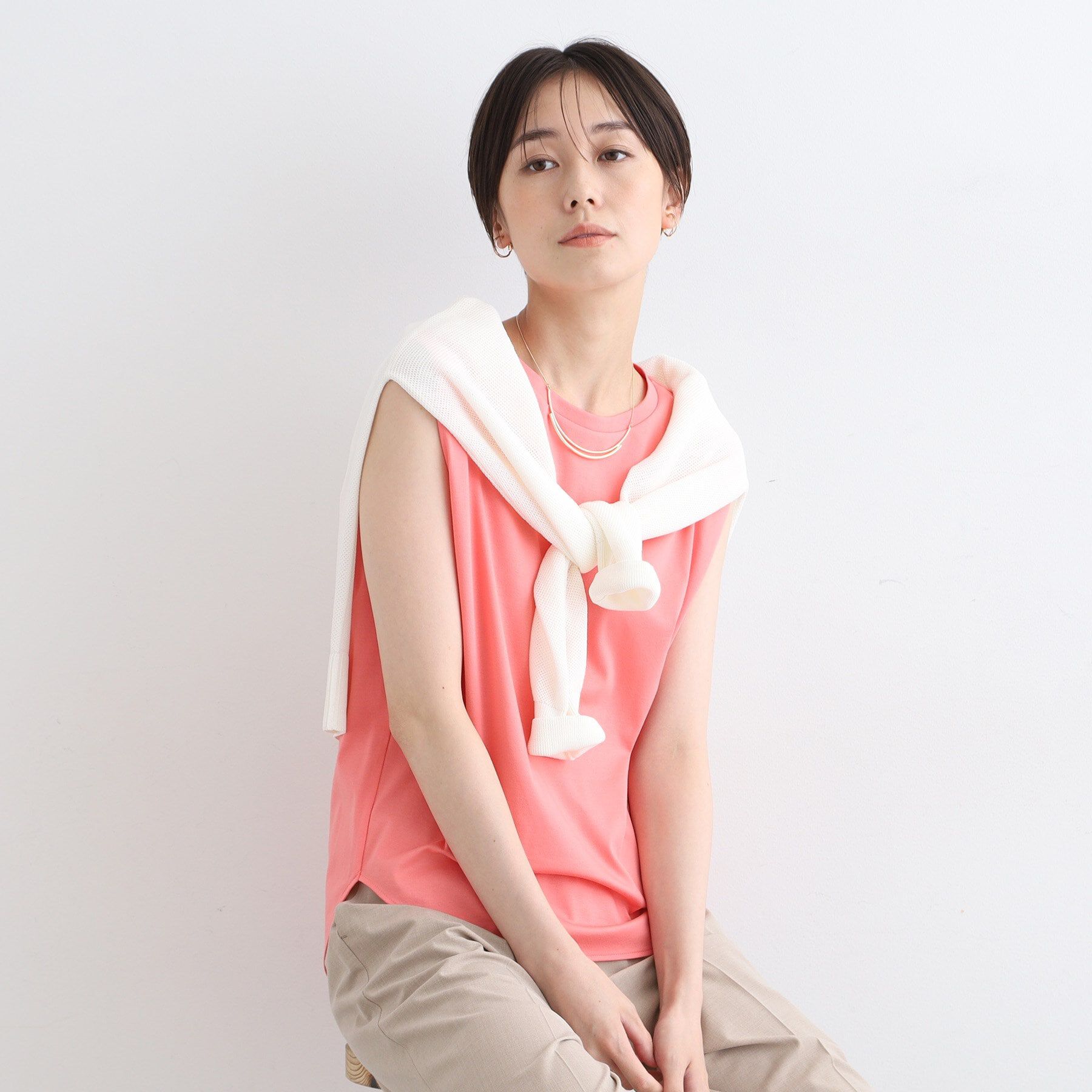 INDIVI「【洗える】タックデザインノースリーブTシャツ」|Tシャツ・カットソー|