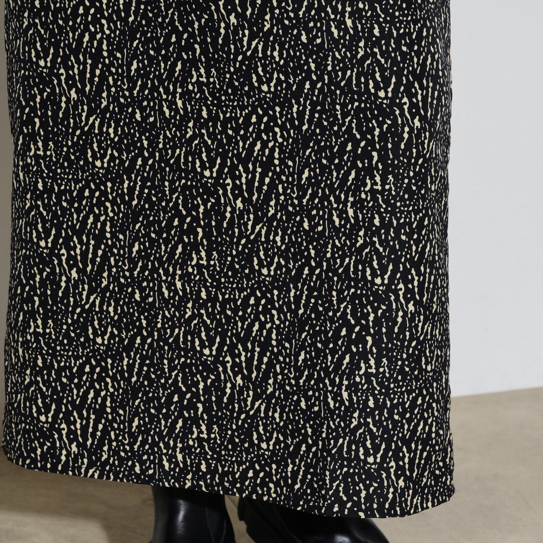 GALLEST「変形ドットナロースカート」|スカート|