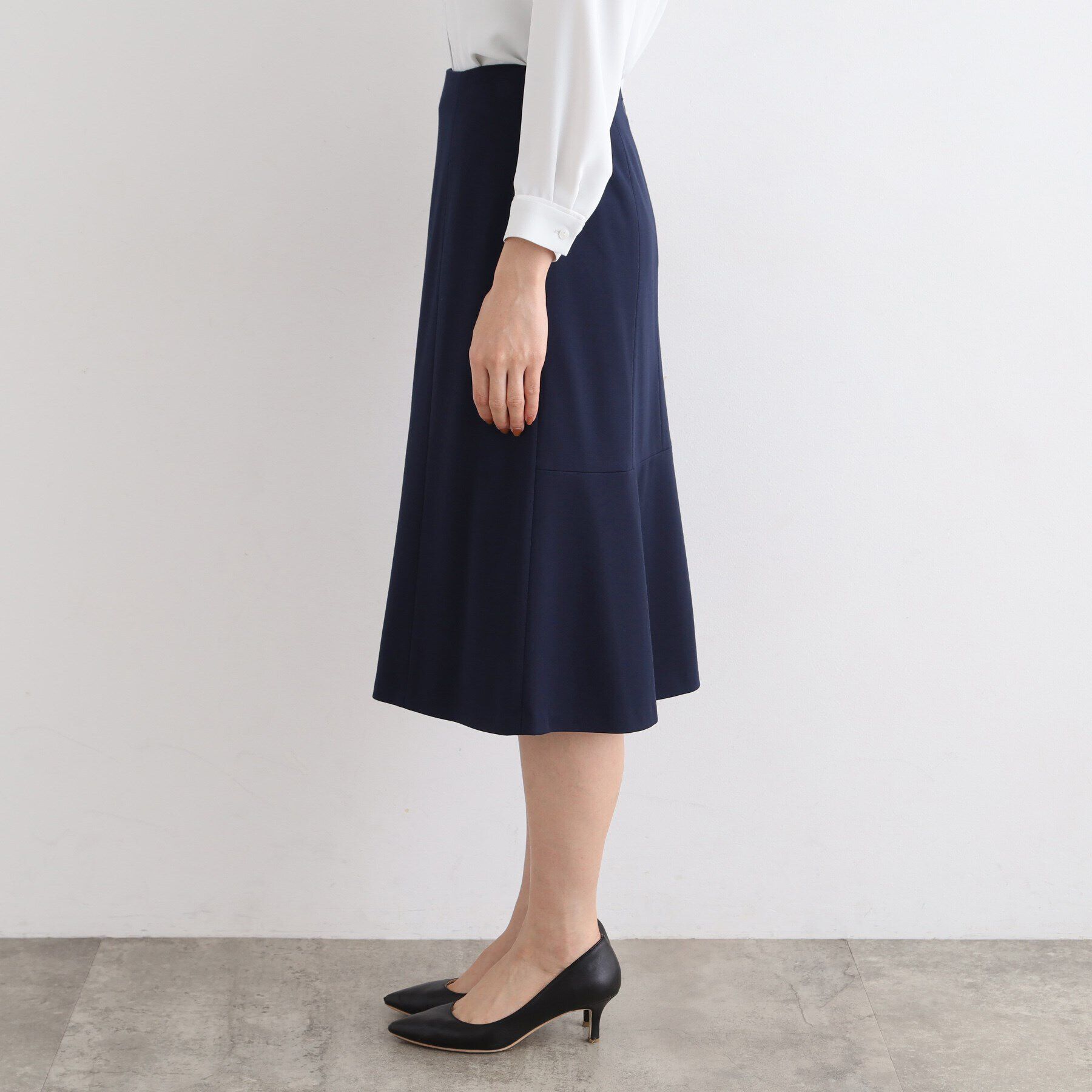INDIVI「【定番スーツ／ジャージ素材】セミフレアスカート」|スーツ|