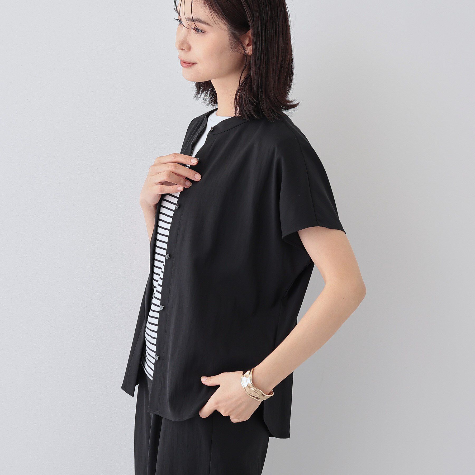 INDIVI「【洗える／SETUP可能/UVケア/接触冷感/日本製】バンドカラー半袖ブラウス」|シャツ・ブラウス|