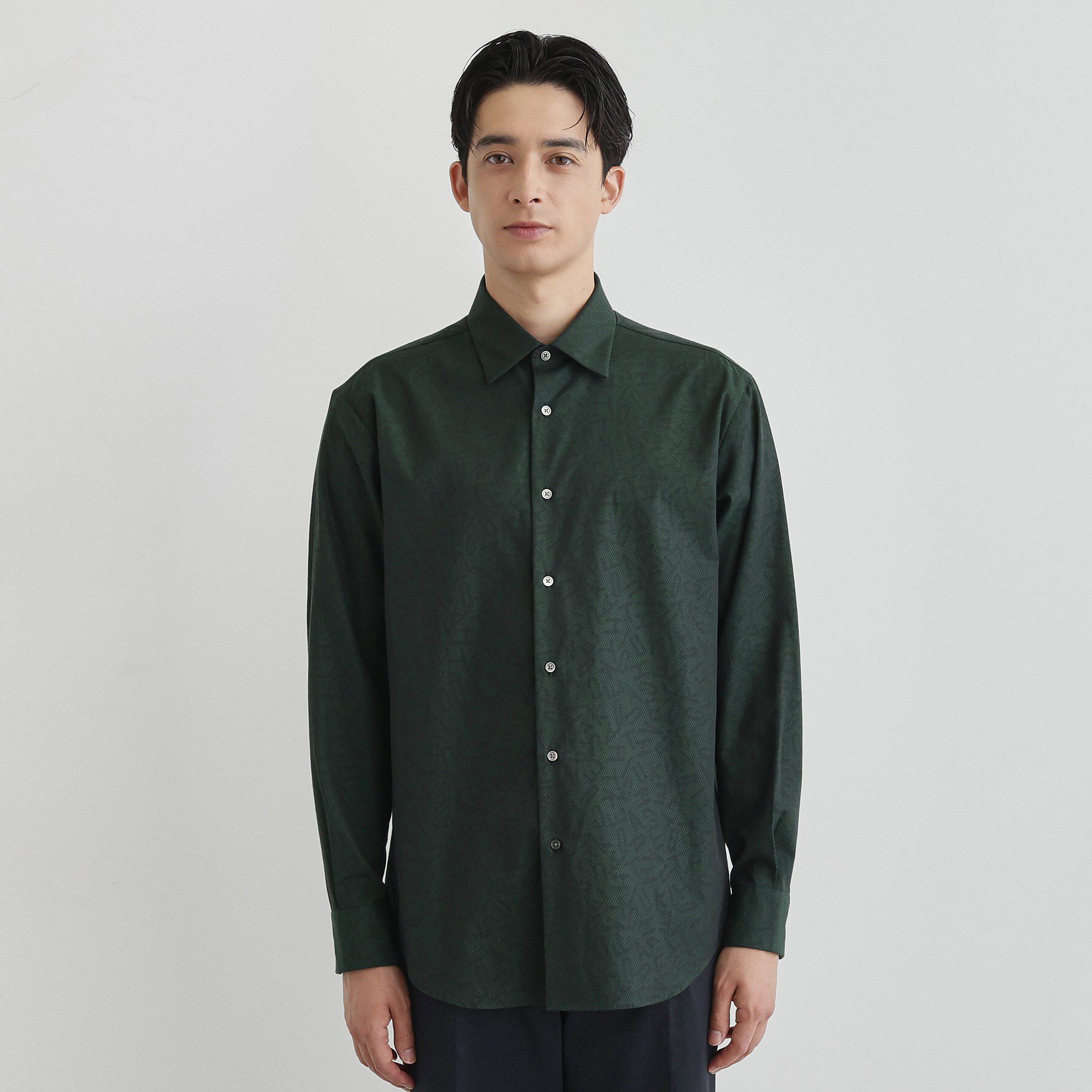 TAKEO KIKUCHI「ランダムロゴ ドビーシャツ」|シャツ・ブラウス|