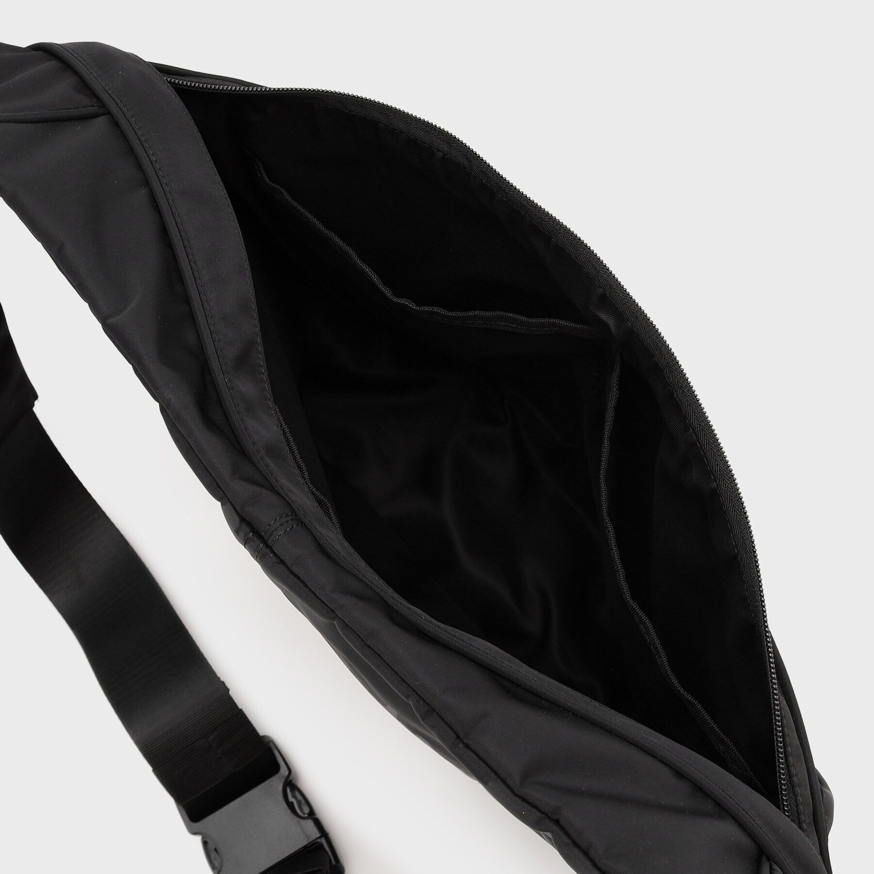 tk.TAKEO KIKUCHI「ラウンドビッグショルダーバッグ」|ショルダー・メッセンジャー|