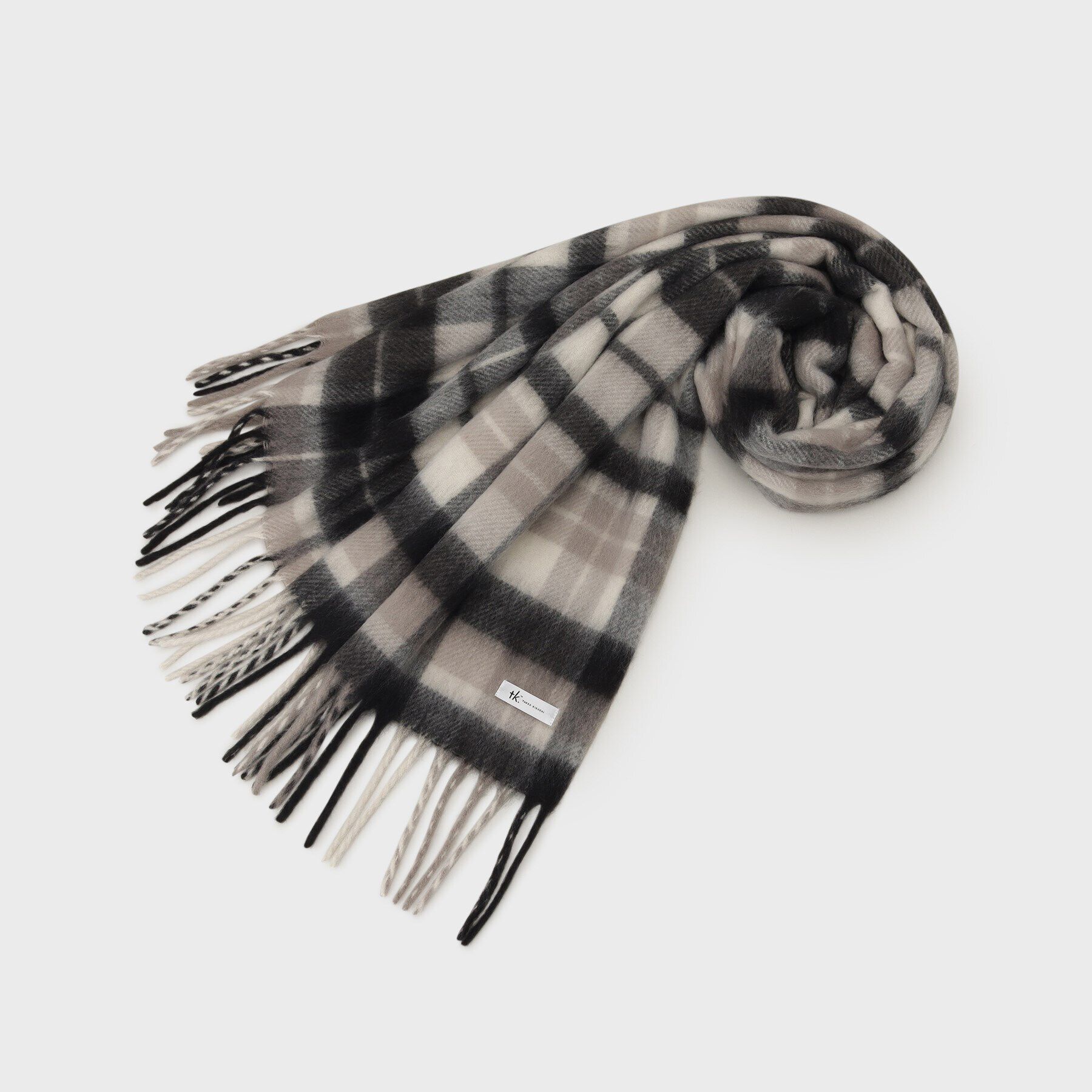 tk.TAKEO KIKUCHI「ブークレボリュームマフラー」|ストール|ブラック(219)