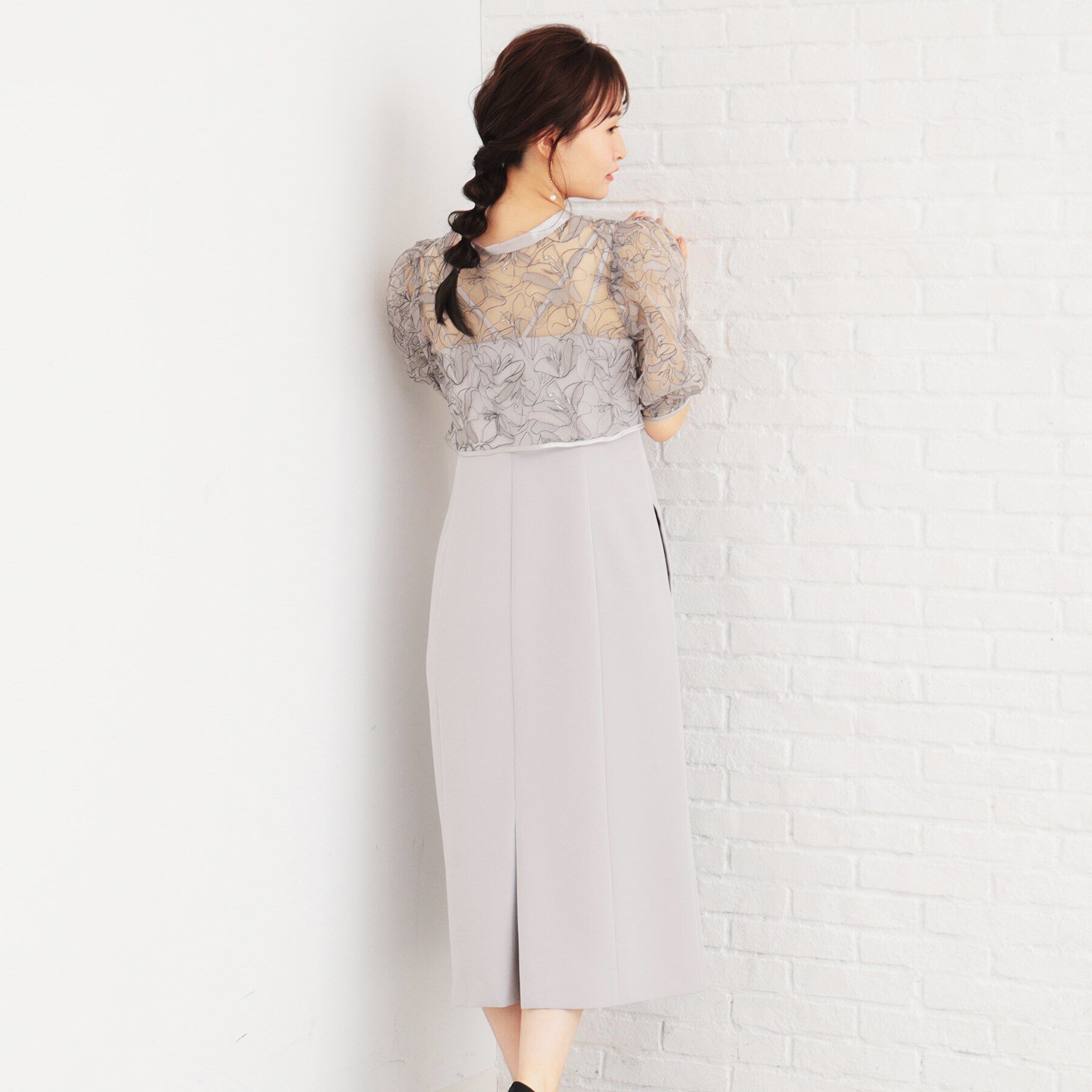 index「《ツインセット》刺繍シアートップス&times;キャミワンピース【洗濯機洗い可】」|ワンピース|